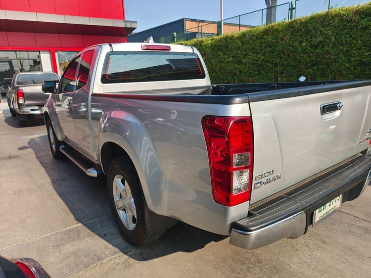 Isuzu D-MAX 2013 3.0 Hi-Lander Z Prestige Pickup ดีเซล ไม่ติดแก๊ส เกียร์ธรรมดา เทา รูปที่ 4