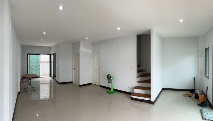 อื่นๆ ไม่มี 2016 ขายด่วน ทาวน์โฮม 2 ชั้น โครงการ Living Residence รังสิต-ราชพฤกษ์ ติดถนนใหญ่ ใกล้รถไฟฟ้าสายสีแดง 5 นาที รูปที่ 3