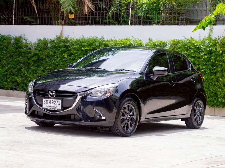 Mazda Mazda 2 2017 1.3 High Connect Sedan เบนซิน ไม่ติดแก๊ส เกียร์อัตโนมัติ ดำ รูปที่ 3