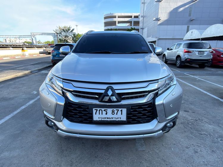 รถ Mitsubishi Pajero Sport 2.4 GT Premium 2WD สี บรอนซ์เงิน