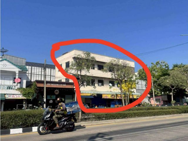 ที่ดินพร้อมอาคารพาณิชย์ 4คูหา3ชั้น รูปที่ 4