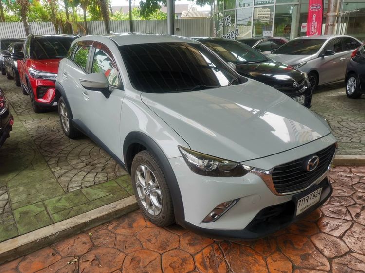 รถ Mazda CX-3 2.0 C สี ขาว