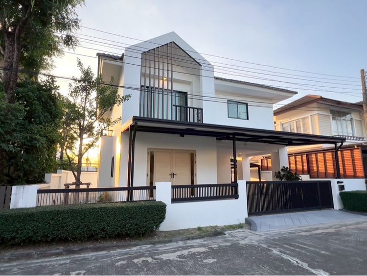 อื่นๆ มีบางส่วน 2026 ไม่ใช่ Single house for Sale in Watcharapol  รูปที่ 2