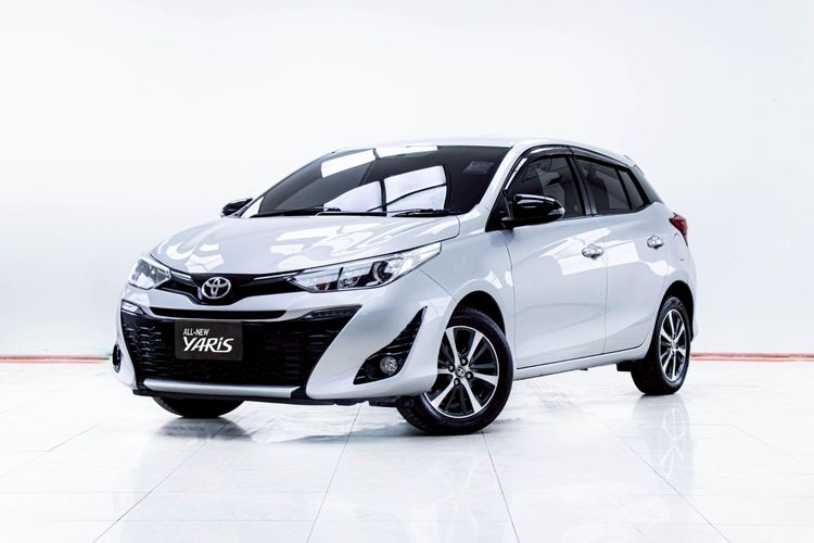 รถ Toyota Yaris 1.2 G Plus สี เทา