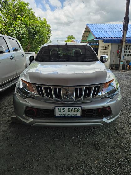 รถ Mitsubishi Triton 2.5 GLX สี บรอนซ์เงิน