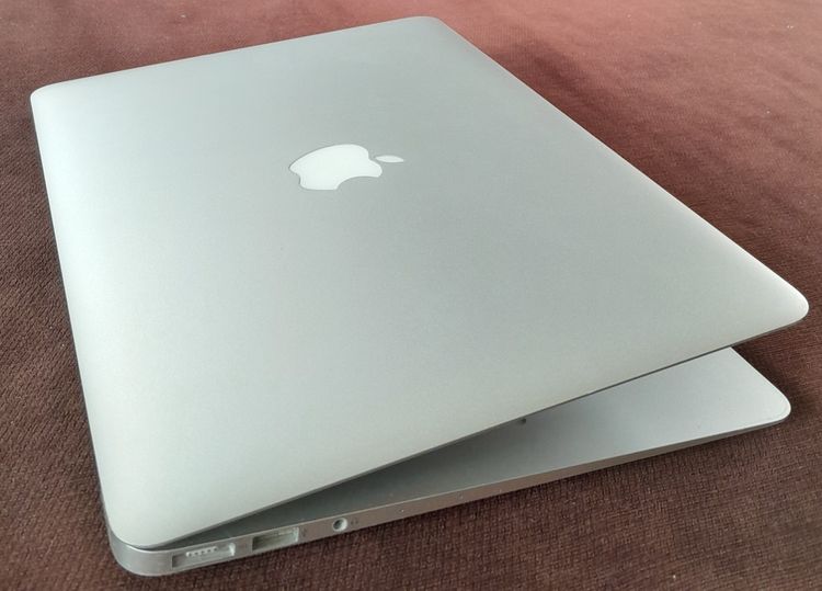 Apple MacBook Air 13.3 CPU Core i5  1.4GHz Ram 4 GB  SSD 128GB รูปที่ 6