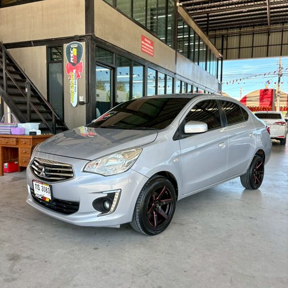 รถ Mitsubishi Attrage 1.2 GLX สี บรอนซ์เงิน