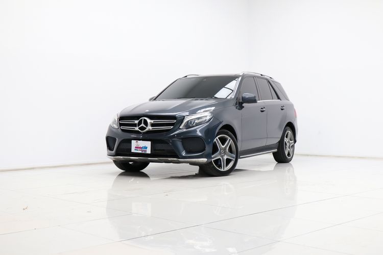 รถ Mercedes-Benz GLE-Class GLE250 สี เทา