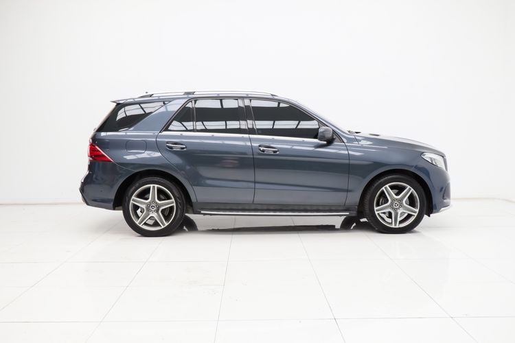 Mercedes-Benz GLE-Class 2015 GLE250 Utility-car ดีเซล ไม่ติดแก๊ส เกียร์อัตโนมัติ เทา รูปที่ 3