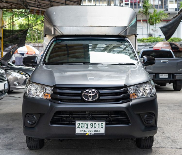 รถ Toyota Hilux Revo 2.4 J สี เทา
