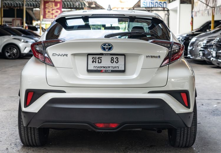 Toyota C-HR 2019 1.8 HV Mid Utility-car ไฮบริด ไม่ติดแก๊ส เกียร์อัตโนมัติ ขาว รูปที่ 4