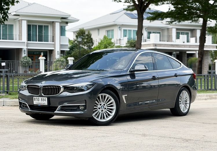 รถ BMW Series 3 320d สี เทา