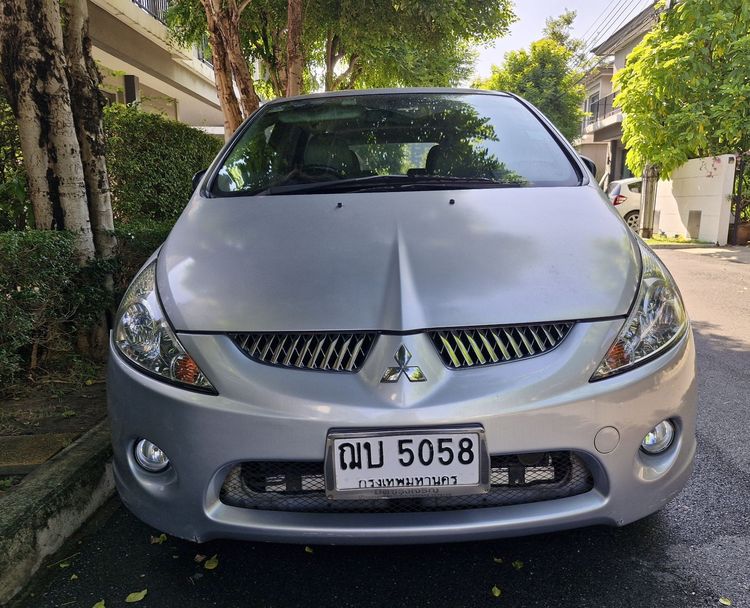 รถ Mitsubishi Space Wagon 2.4 GLS สี บรอนซ์เงิน