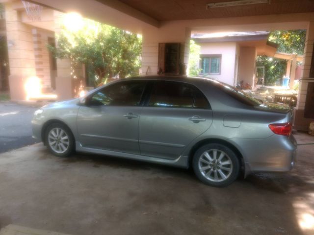 รถ Toyota Altis 1.8 E สี เทา