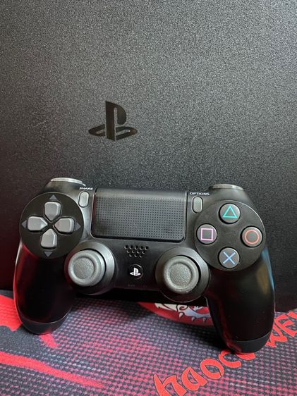 Sony ps4 Pro 2 Joy 3 Games