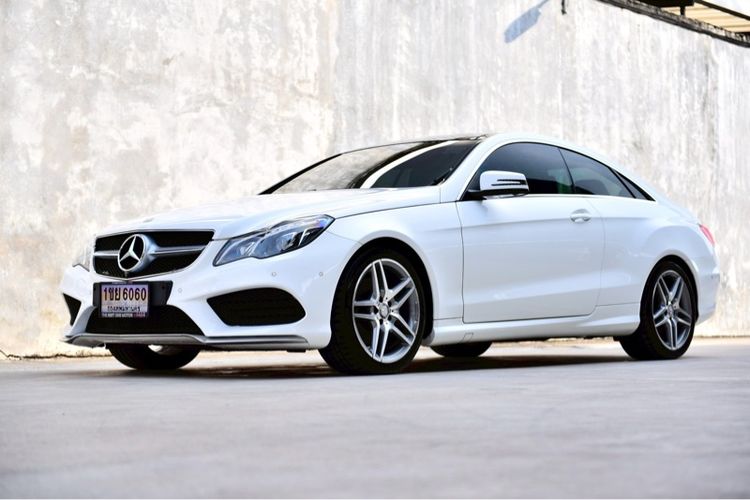 Mercedes-Benz E-Class 2014 E200 CGI Sedan เบนซิน ไม่ติดแก๊ส เกียร์อัตโนมัติ ขาว รูปที่ 3