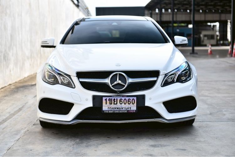 Mercedes-Benz E-Class 2014 E200 CGI Sedan เบนซิน ไม่ติดแก๊ส เกียร์อัตโนมัติ ขาว รูปที่ 2