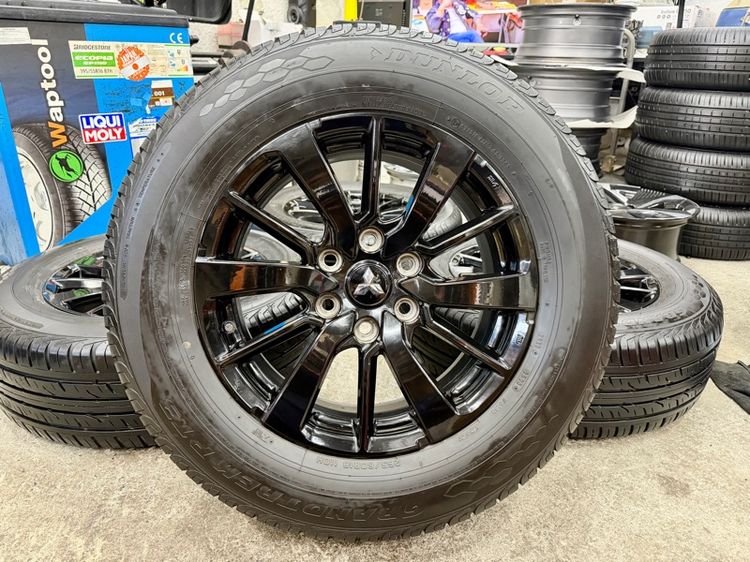 18" ล้อแม็ก MITSUBISHI PAJARO TRITON ขอบ 18” สีเดิม ยาง DUNLOP 265-60R18 ปี 23 ดอกยางสวยพร้อมใช้งาน