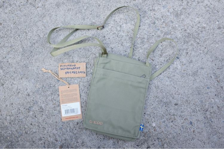 ขายกระเป๋า Fjallraven Pocket สีเขียว Cool Green ผ้า G-1000 แท้จากสวีเดน รูปที่ 2
