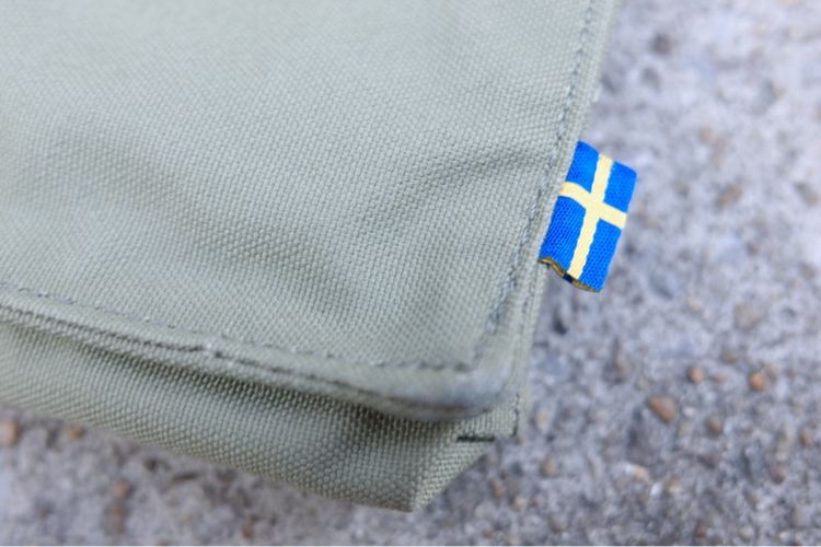 ขายกระเป๋า Fjallraven Pocket สีเขียว Cool Green ผ้า G-1000 แท้จากสวีเดน รูปที่ 4