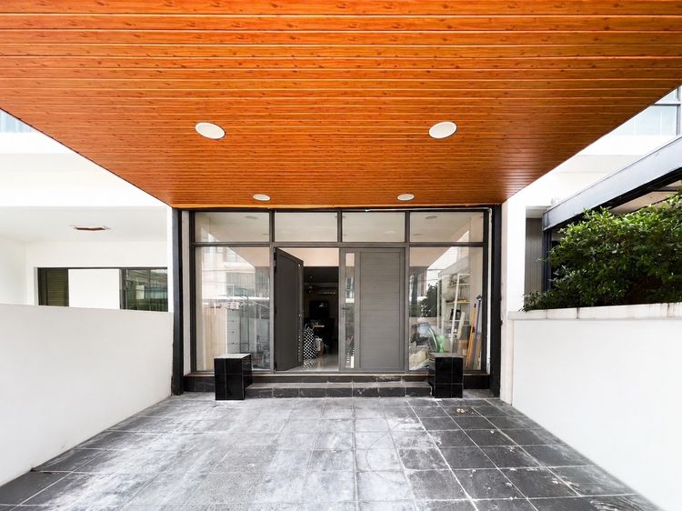 Land and Houses ตกแต่งครบ สร้างเสร็จก่อน 2010 ทาวน์โฮม The Terrace รามอินทรา 65 ตกแต่งใหม่ พร้อมอยู่  รูปที่ 2