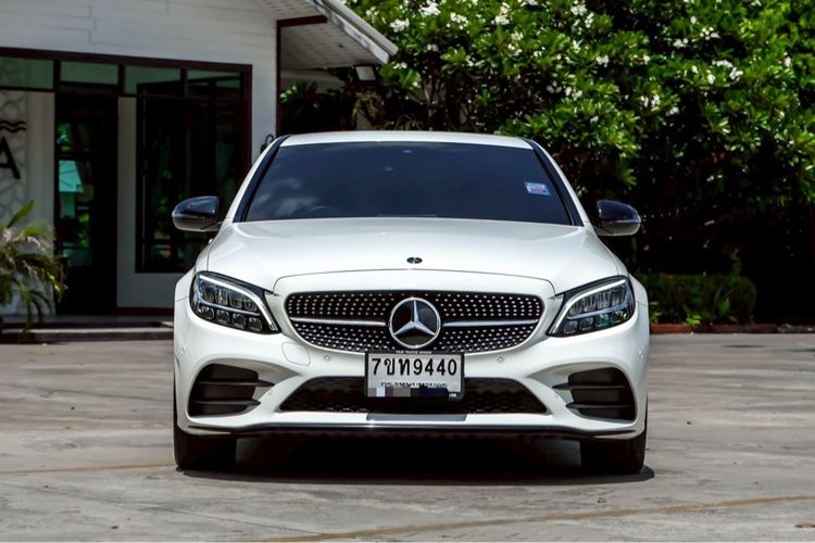 รถ Mercedes-Benz C-Class C300 สี ขาว