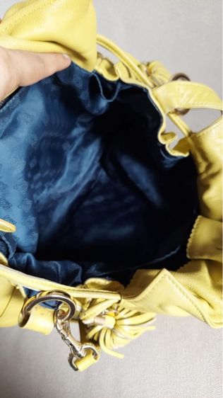กระเป๋าสะพาย Loewe จีบสีเหลือง รูปที่ 9
