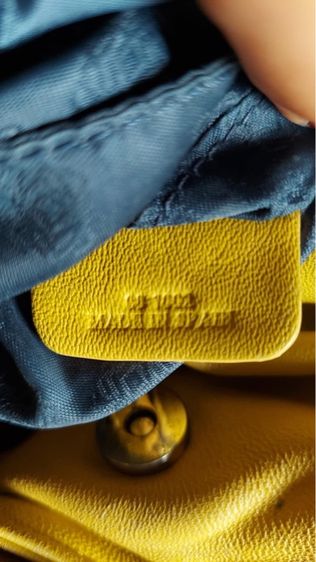 กระเป๋าสะพาย Loewe จีบสีเหลือง รูปที่ 8