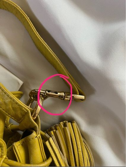 กระเป๋าสะพาย Loewe จีบสีเหลือง รูปที่ 15