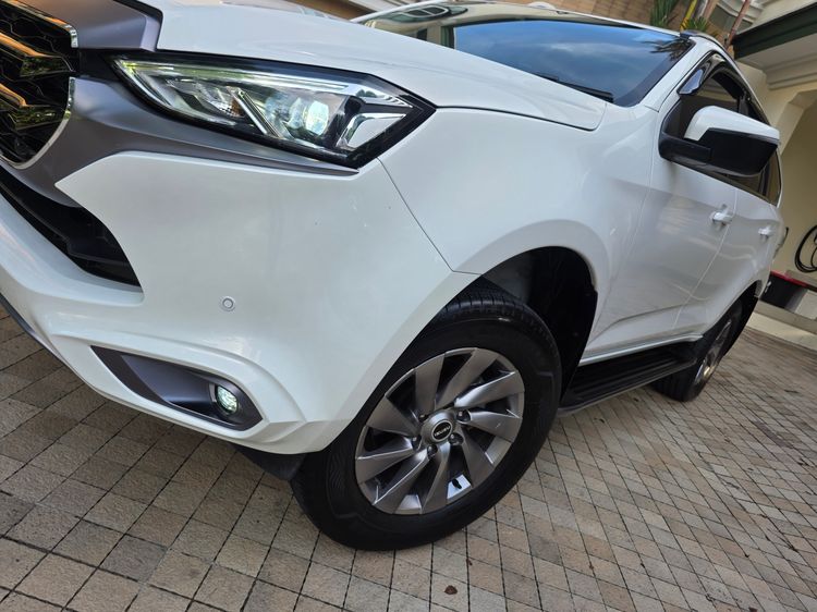 Isuzu MU-X 2023 1.9 Elegant 2WD Utility-car ดีเซล ไม่ติดแก๊ส เกียร์อัตโนมัติ ขาว รูปที่ 3