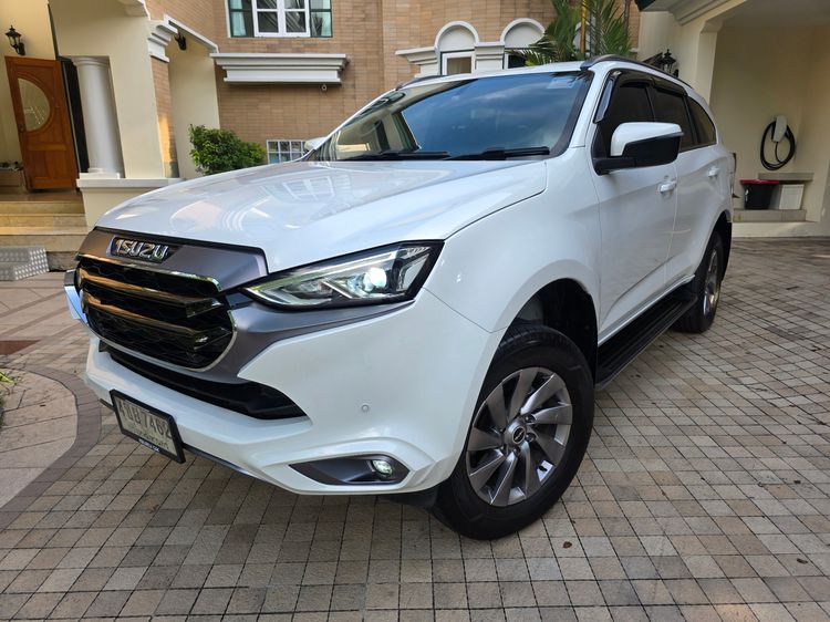 รถ Isuzu MU-X 1.9 Elegant 2WD สี ขาว