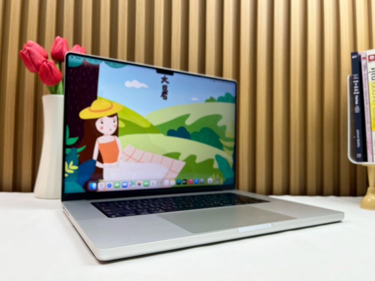 MacBook Pro 16-inch M1Pro Ram16GB SSD512GB Silver รูปที่ 3