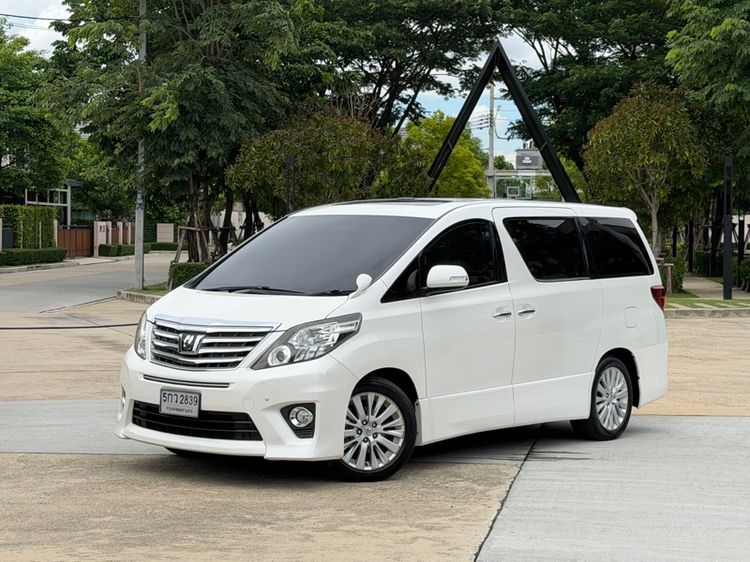 รถ Toyota Alphard 2.4 SC สี ขาว