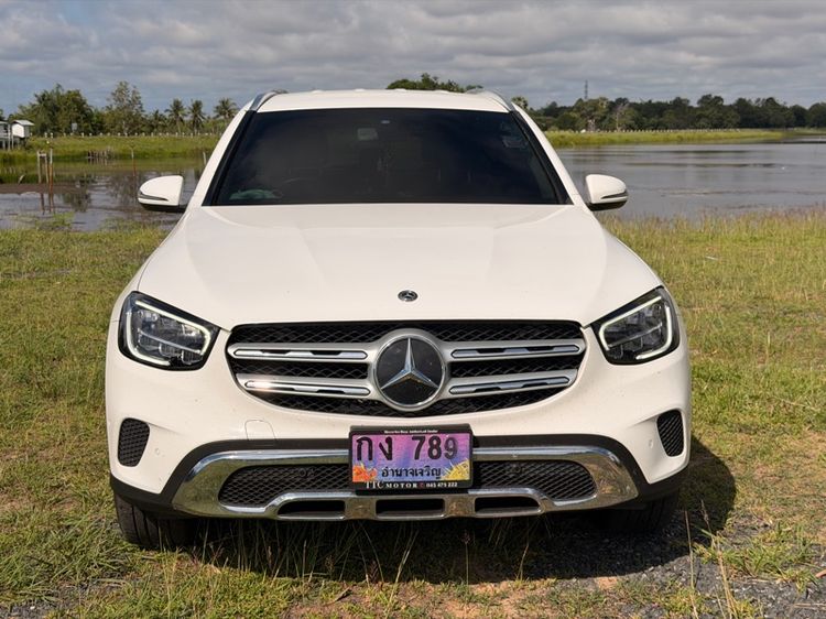 รถ Mercedes-Benz GLC-Class GLC220d สี ขาว