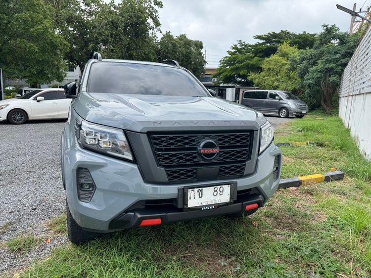 รถ Nissan Navara 2.3 Pro-4X 4WD สี เทา