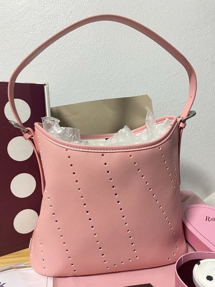 กระเป๋า Rally Loop Bag (รุ่น Valentine’s Limited สีชมพู Lover) รูปที่ 18