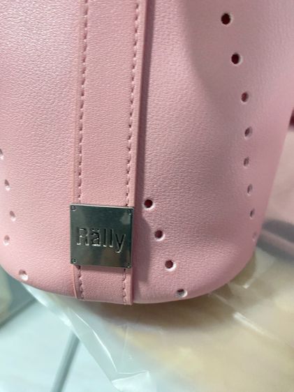 กระเป๋า Rally Loop Bag (รุ่น Valentine’s Limited สีชมพู Lover) รูปที่ 14