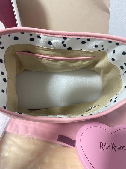 กระเป๋า Rally Loop Bag (รุ่น Valentine’s Limited สีชมพู Lover) รูปที่ 9