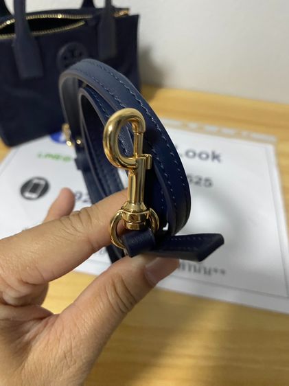 Tory Burch 146437 Ella Nylon Mini Tote Bag สีกรมท่า รูปที่ 3