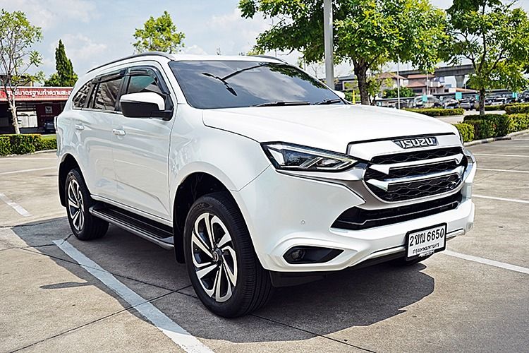 Isuzu MU-X 2021 3.0 Ultimate AT 2WD Utility-car ดีเซล ไม่ติดแก๊ส เกียร์อัตโนมัติ ขาว รูปที่ 3