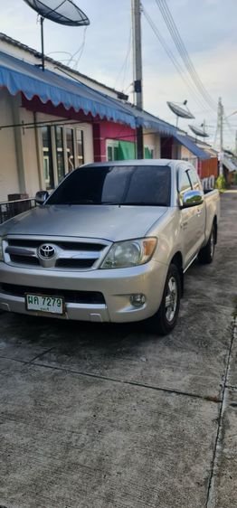 รถ Toyota Hilux Vigo D4D รุ่นย่อยอื่นๆ สี บรอนซ์ทอง