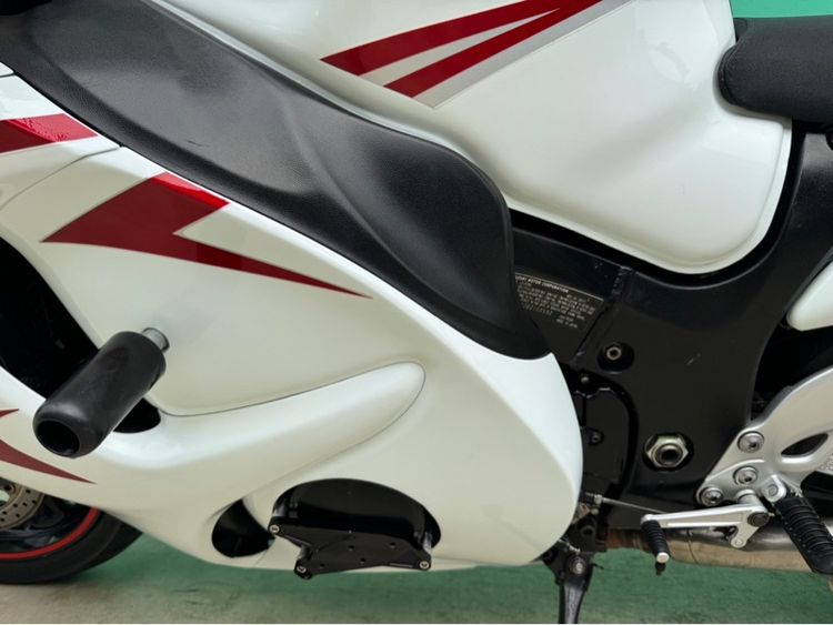 Suzuki Hayabusa 1340 cc. สีขาวปี11จด14  รูปที่ 18
