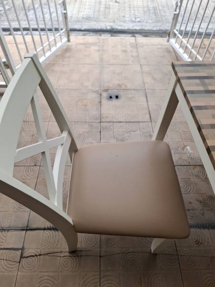 ขาว อื่นๆ ขายโต๊ะทานอาหารลายไม้ยางพารา ขนาด 75 cm. ทรงสี่เหลี่ยมจาก Index living mall พร้อมเก้าอี้ไม้