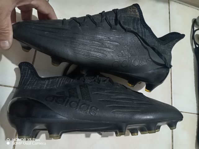 ขายรองเท้าสตัส adidas.รุ่น​ clu00001   size 9.5 หรือ​  ไซด์​44​สภาพ​ดี​90​เปอร์เซ็นต์​ ใช้งานแค่สองสามครั้งที่เหลือเก็บ