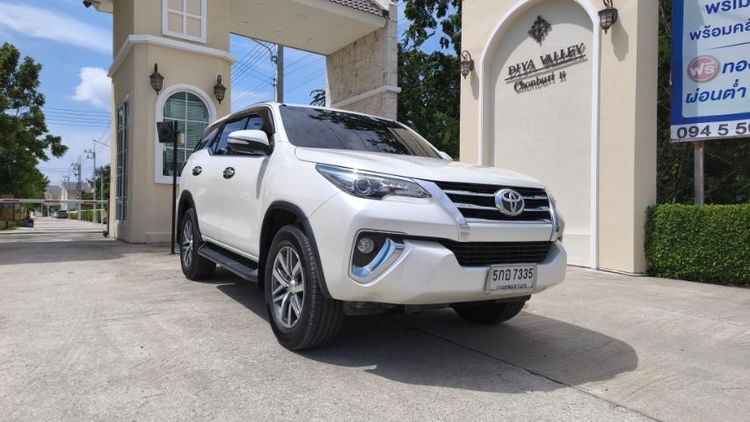Toyota Fortuner 2016 2.4 V Utility-car ดีเซล เกียร์อัตโนมัติ ขาว รูปที่ 2