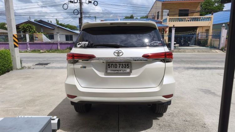Toyota Fortuner 2016 2.4 V Utility-car ดีเซล เกียร์อัตโนมัติ ขาว รูปที่ 4