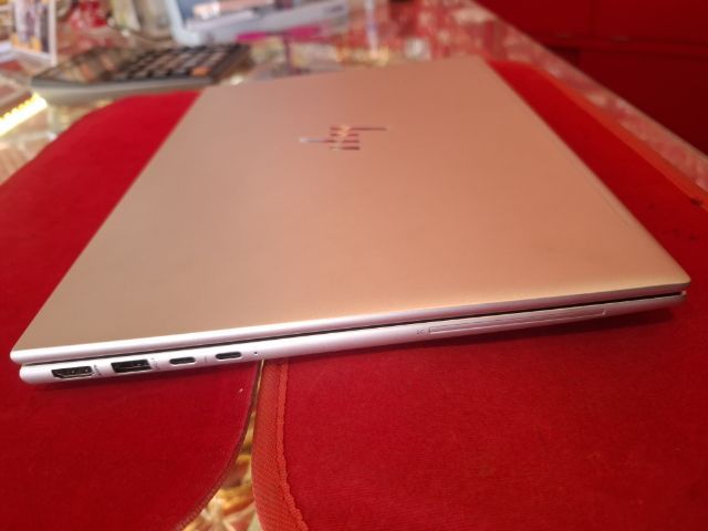 HP Elitebook ไม่ใช่ 16 กิกะไบต์ วินโดว์ โน็ตบุ๊คสภาพดี สวยเหมือนใหม่ แทบไม่ได้ใช้งาน