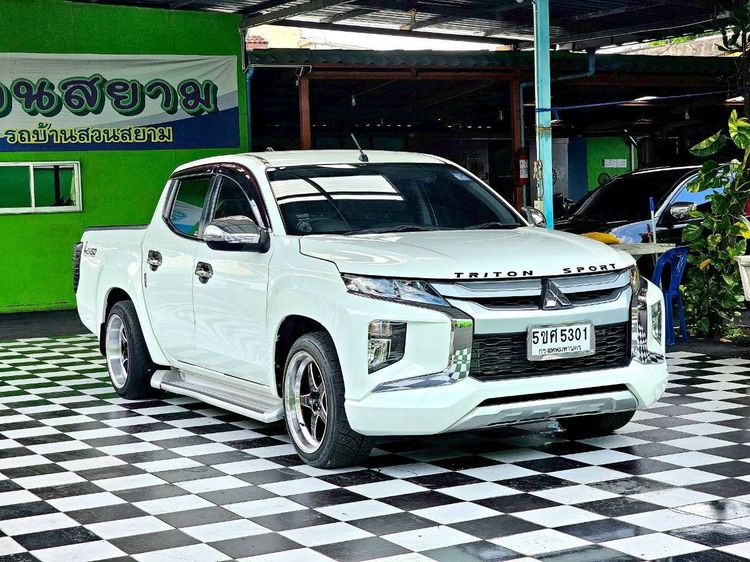 รถ Mitsubishi Triton All New Double Cab 2.5 GLX สี ขาว