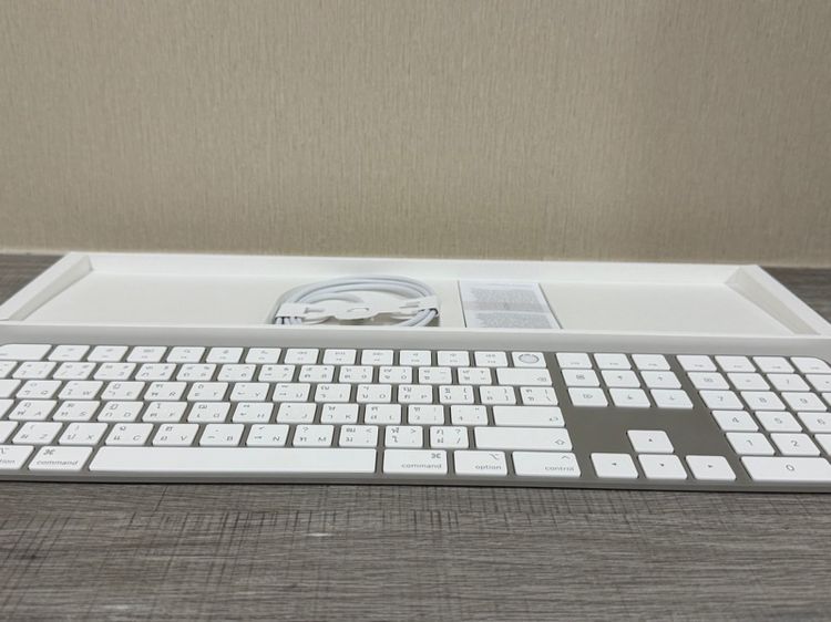 คีย์บอร์ด Magic Keyboard พร้อม Touch ID และแป้นตัวเลข  รูปที่ 5