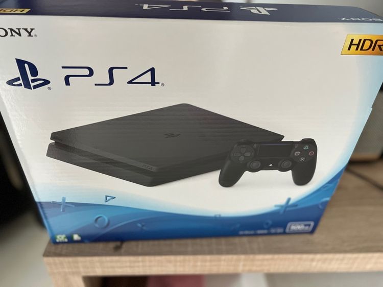 Play Station 4